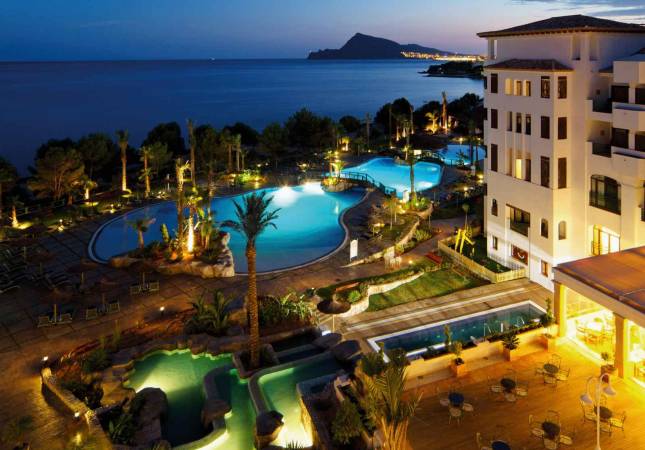 Espaciosas habitaciones en Hotel SH Villa Gadea Thalaso Resort. El entorno más romántico con los mejores precios de Alicante